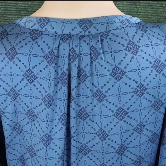 For Kitty Rescue! Liz Claiborne Blouse Geometric Pattern - Picture 7 of 10